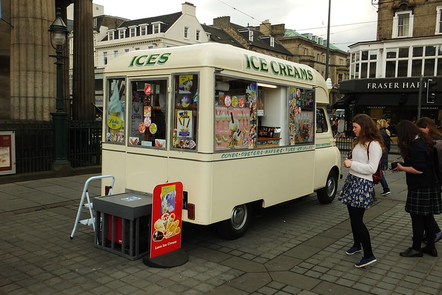 BMC Ices Creams Edinburgh Scotland 13-04-14c
