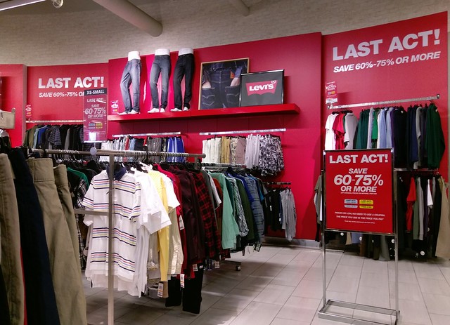 Last Act clearance section (3) - Levi's department