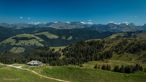 alpes landscape schweiz switzerland suisse sony chalet fribourg alpha paysage 77 ch berra laroche 1650 préalpes cousimbert fribourgoises bernoises