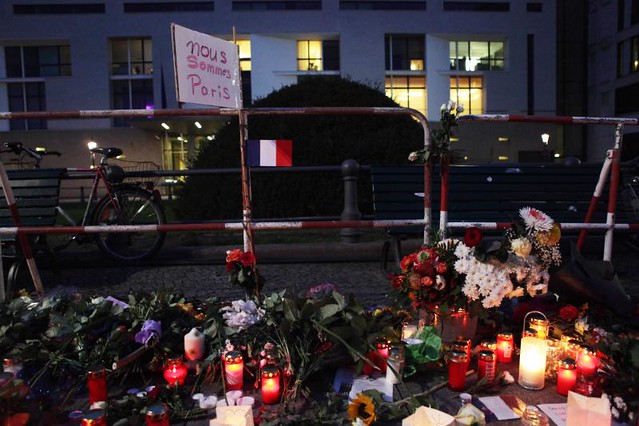 Trauerbekundungen in Berlin für die Opfer der Pariser Anschläge