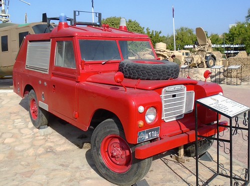 Land Rover fire tender | Oman Military | Andrew Breeden | Flickr