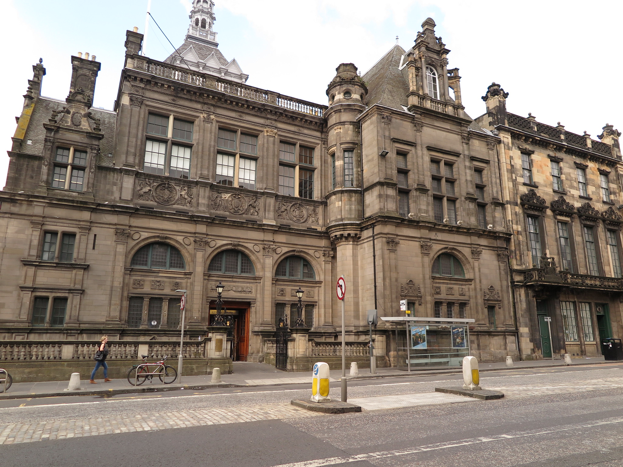 {Day 1} (Edinburgh)