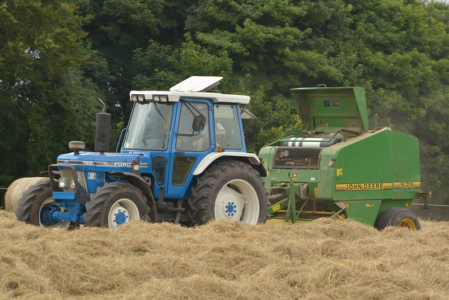 Ford 7810 Tractor with a John Deere 575 Round Baler