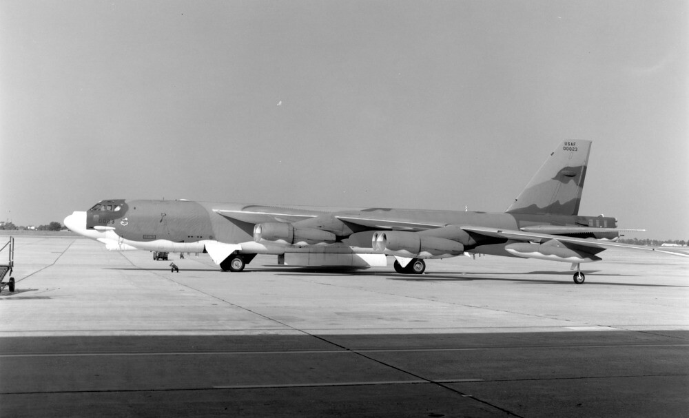 Boeing B-52 Stratofortress: B-52H  Eglin AFB  10-11-82  Peter Bowers photo