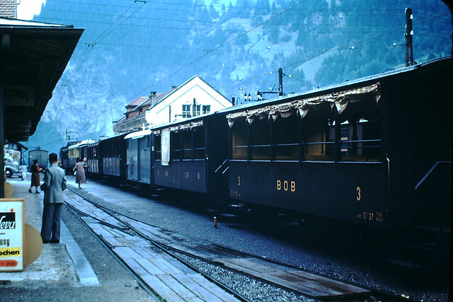 1953- (86)-Lauterbrunnen Station- Switzerland