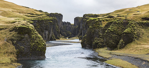 fjaðrárgljúfur iceland canyon landscape river islande