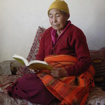 19 Ladakh nonnen