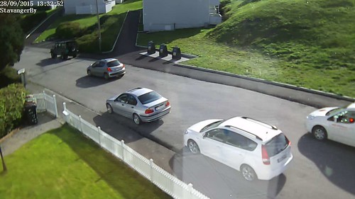 IPCamera alarm:StavangerBy detected alarm at 2015-9-28 13:32:49 | by Jallis.kalli