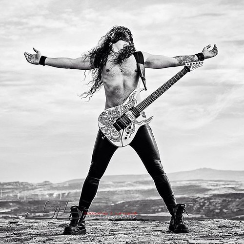 #francescomarras#bcrichguitars#marshall#seymourduncan#bcrich#dragon#guitar#guitarsolo#metal#hardrock#screamingshadows#blacksheep#blackdemons#blackandwhite#instagrammers#sardinia# | by Francesco Marras Guitarist