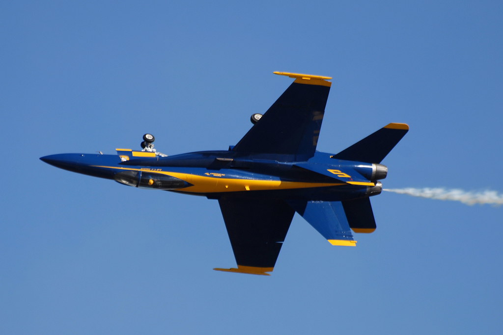 Inverted F/A-18 Hornet | Wings Over Houston Airshow, Ellingt… | Flickr