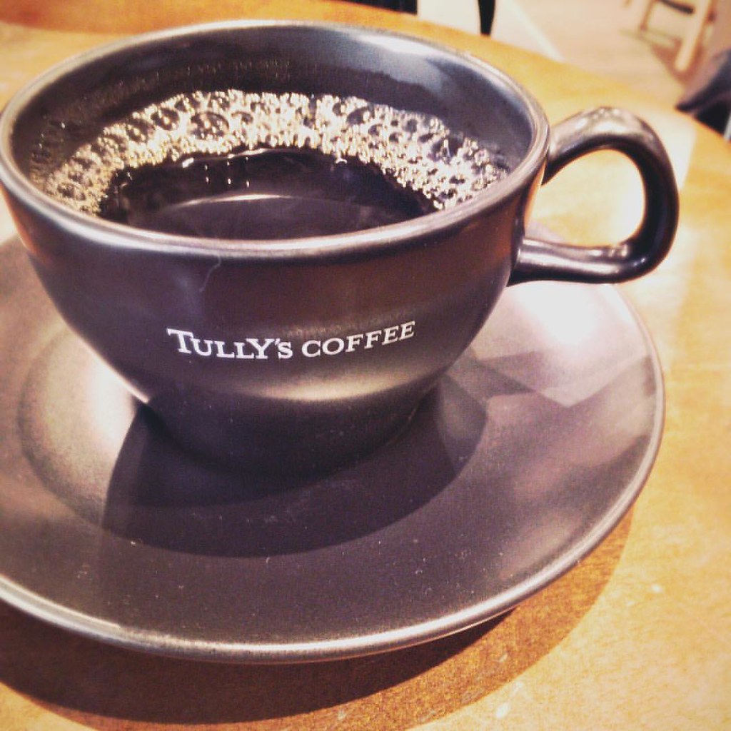 タリーズにて待機中 今日のカップは洒落てるな タリーズ Tullys コーヒー 石神井公園 Flickr