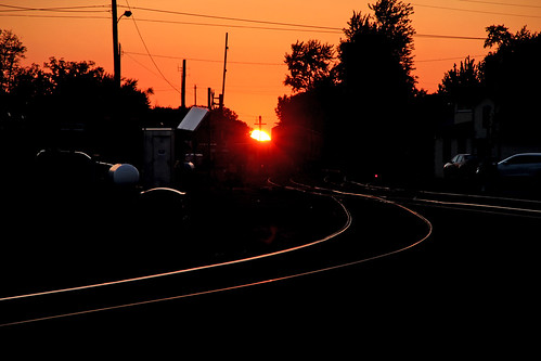 sunset tracks sunsets railroadtracks norfolksouthern sunsetphotography bellevueohio