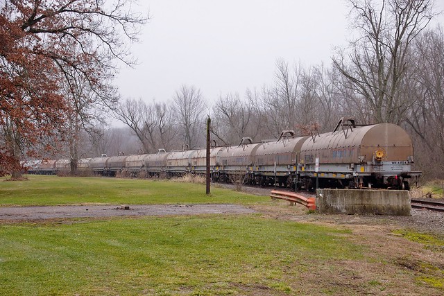 W&LE 6906 Stored Steel Coil Cars Nickles Bakery Lead Navarre 12/1/15
