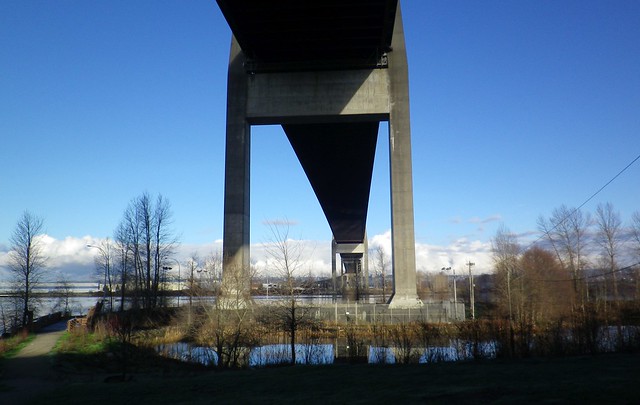 Del15m05 Fraser North Delta River Bridge
