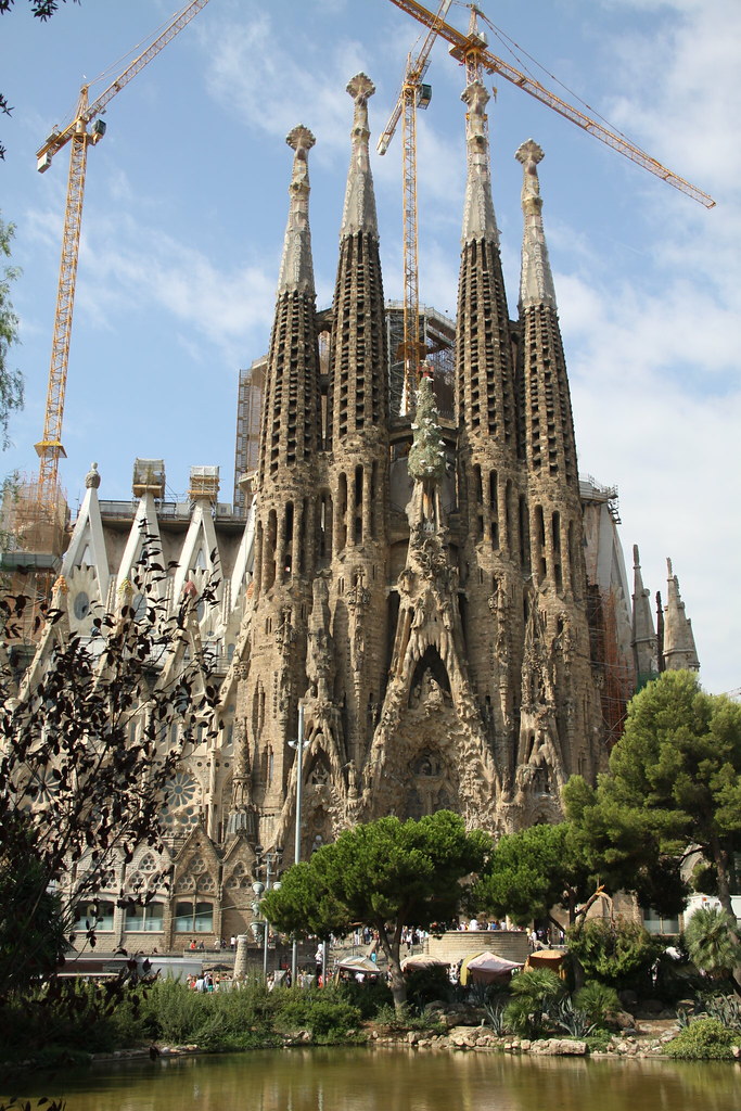 147SF | Iglesia Sagrada Familia, arquitecto Antonio Gaudí Ho… | Flickr