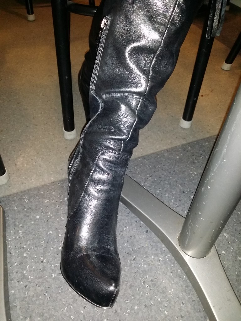 Guess overknee boots | Dressage Mistress | Flickr