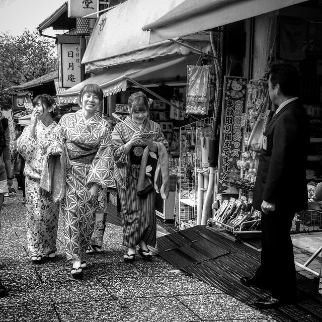 Kimono girls