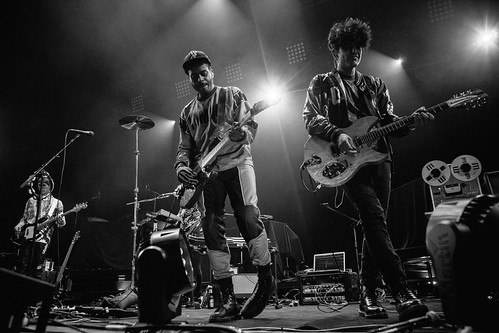 Twin Shadow