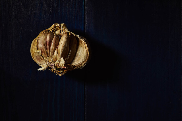 Food Photography | Garlic on Blue