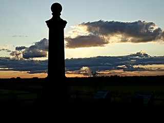 Battlefield sunset at Cromwell monument