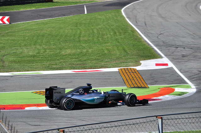 Lewis wins the Italian Grand Prix 2015