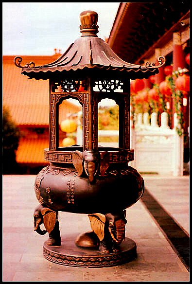 Nan tien buddhist temple (Illawarra, Australia):: elephant incense burner