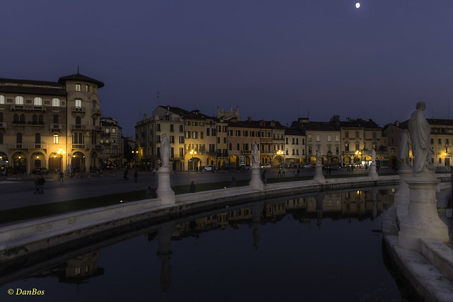 Padova - Prato della Valle after sunset