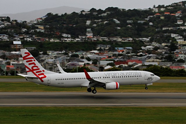 Virgin Australia Boeing 737-800, VH-YIH, 