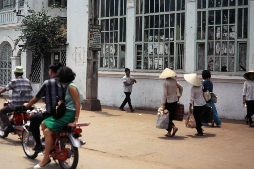 SAIGON 1967-68 - Photo by ARCHIE GORDON - Đường Chi Lăng Gia Định, nay là Phan Đăng Lưu