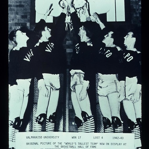 #TBT to 1943 and being the World's Tallest Team! While we may not hold that title today, we still love cheering on our equally talented men's basketball team. Wish them luck tonight as they hit the road to play Youngstown State!