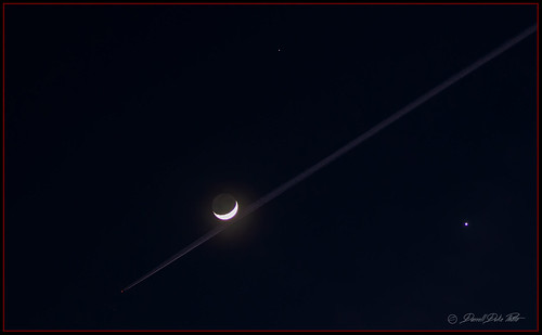 nightsky moon venus mars