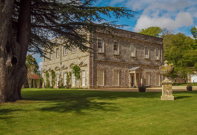 Little Durnford Manor in Wiltshire is a Greade 1 listed house built in atound 172-1740