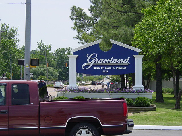 Entrance to Graceland
