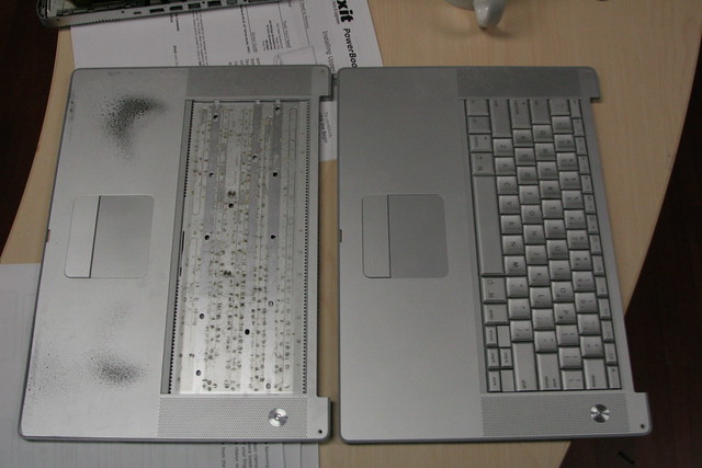 Old Powerbook Casing Compared With the New Casing