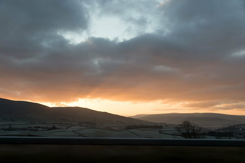 stockcategories unitedkingdom england sunrise time photospecs landscapes europe places mountain lowgill