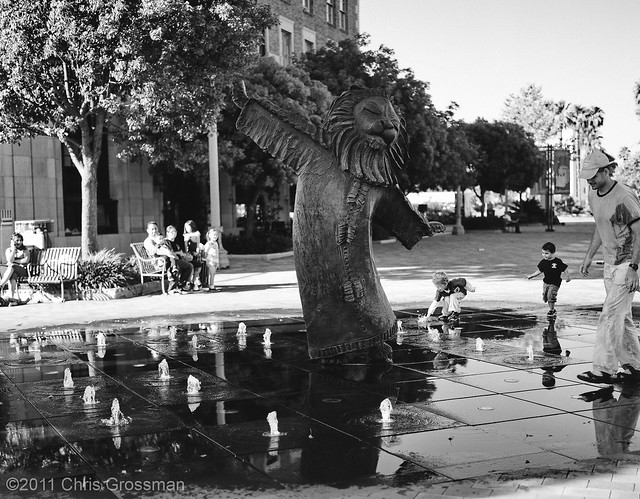 The Lion's Fountain - Downtown Culver City, California - Hasselblad 500C/M - Zeiss Planar 80mm f/2.8 T* CF - TMAX 100