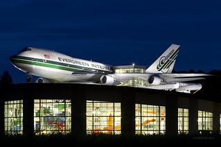 Evergreen International Airlines Boeing 747-132 - N481EV