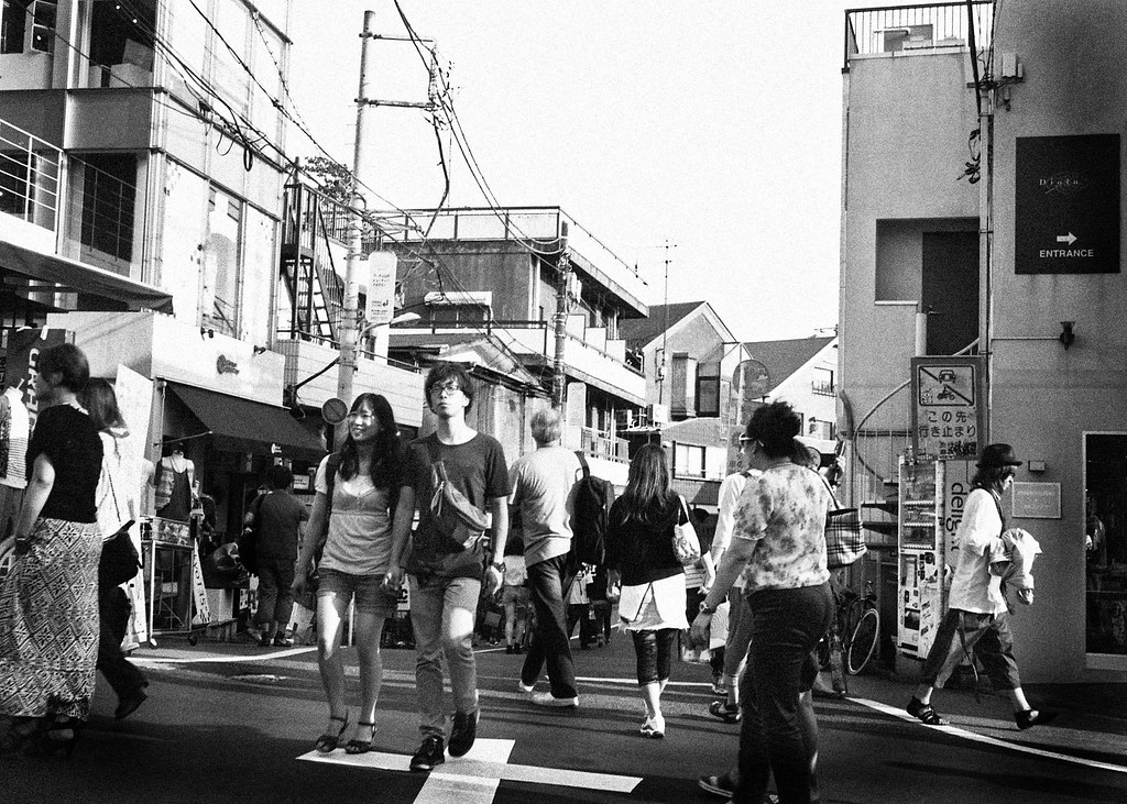 Shibuya 晴れ時々曇り三本目 Iii Leica Minilux 絞り優先ae Kodak 400tx 明治通 Flickr