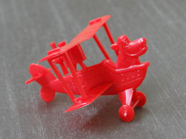 kellogg's dick dastardly and his flying machines cereal premium: muttley (built · 1969-70)