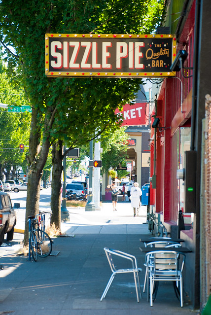 Sizzle Pie, Portland, Oregon