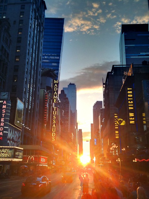 Manhattan henge - 42nd & Broadway