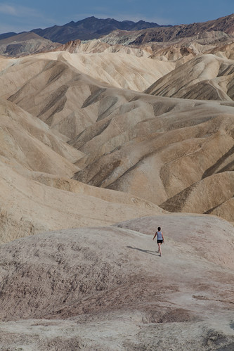 Death Valley walk | lagusa | Flickr