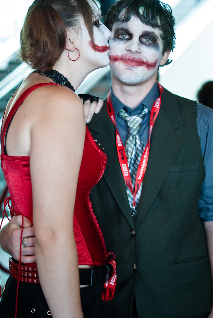 Harley Quinn Kissing the Joker | Comic-Con International: Sa… | Flickr