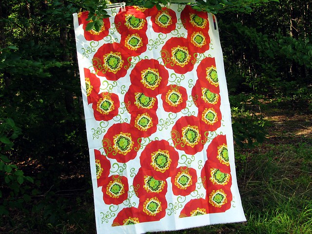 Poppies 1 yard Large Scale 2