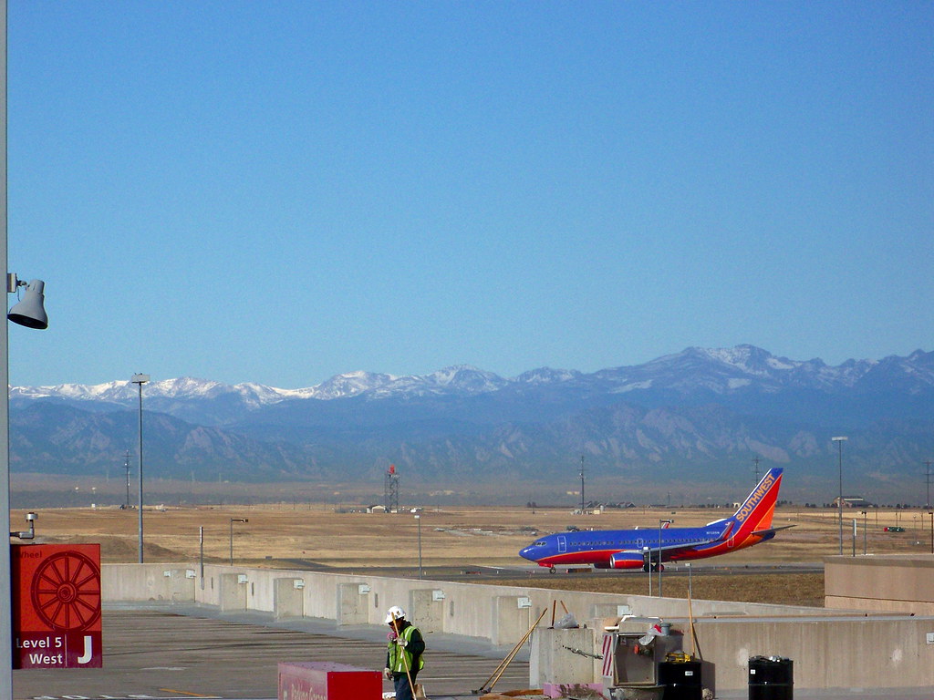 Plane on the Plains | Flying into Denver, I landed at Denver… | Flickr