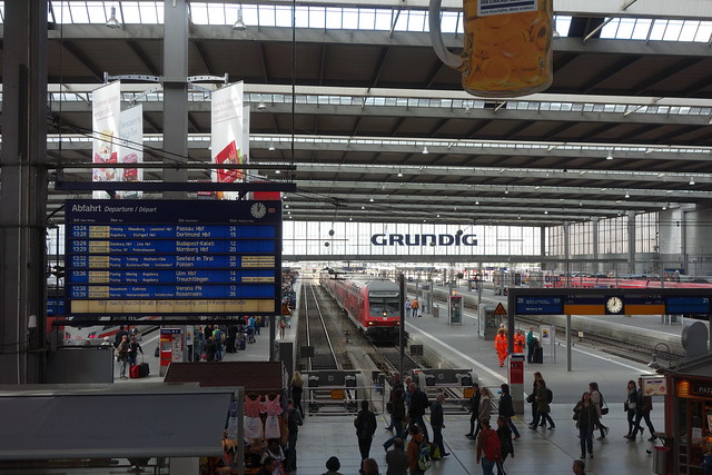 München Hauptbahnhof - train platforms where Syrian migrants arrive