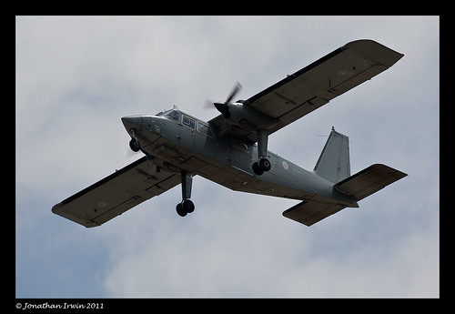 ZF573 Islander-2478 Best Viewed By Pressing L | by Jonathan Irwin Photography