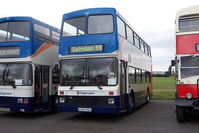 Stagecoach Cheltenham & Gloucester 156 (N349 HGK) North Weald 21/7/02