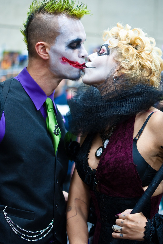 Harley Quinn Kissing The Joker | Comic-Con International: Sa… | Flickr