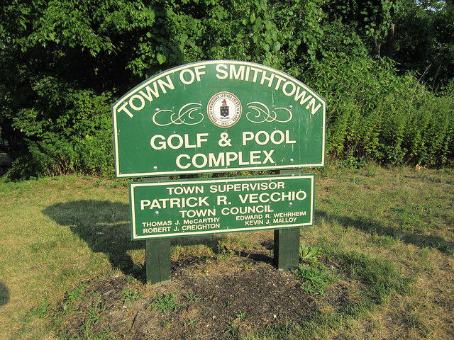 town of smithtown pool and golf complex signage